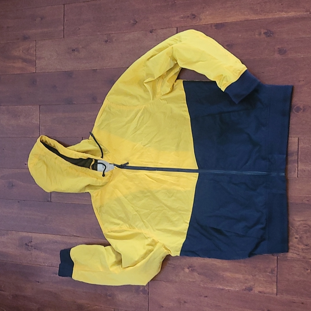 H&M logg men's Yellow raincoat